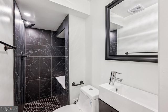 2827 ELLICOTT ST NW, Washington, DC 20008