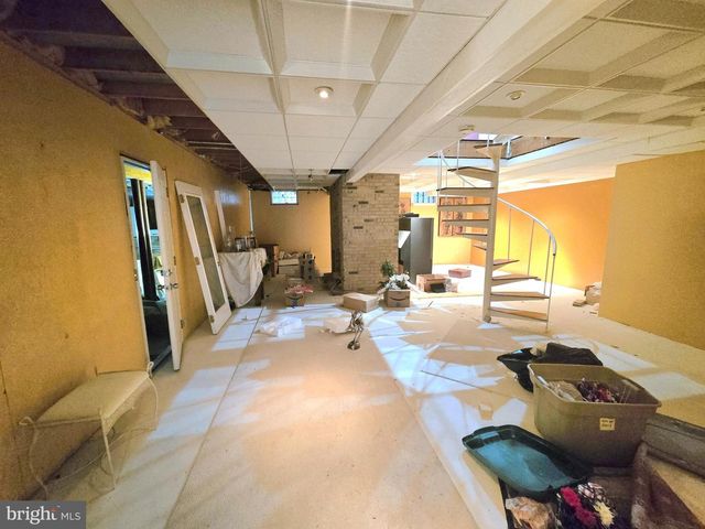 14 CAROL DR, Clementon, NJ 08021