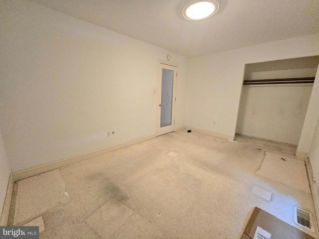 14 CAROL DR, Clementon, NJ 08021