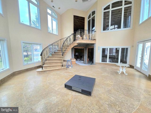 14 CAROL DR, Clementon, NJ 08021