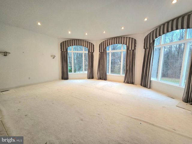 14 CAROL DR, Clementon, NJ 08021