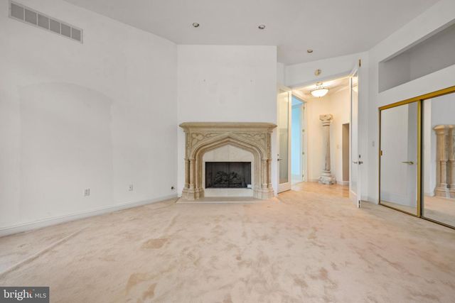 14 CAROL DR, Clementon, NJ 08021