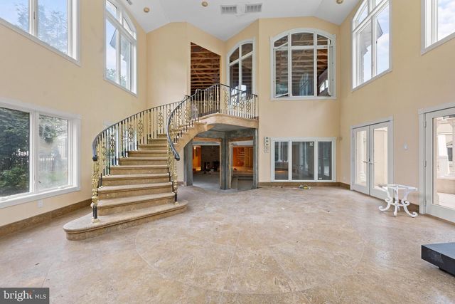 14 CAROL DR, Clementon, NJ 08021