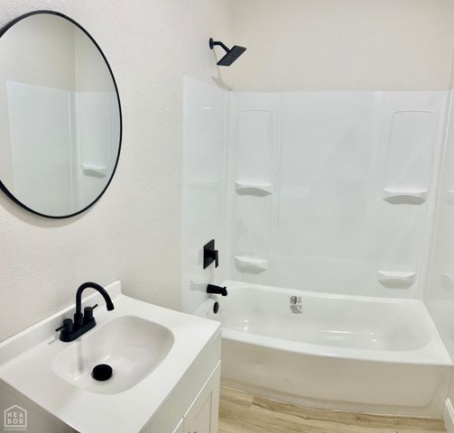 1302 W Monroe, Jonesboro, AR 72401