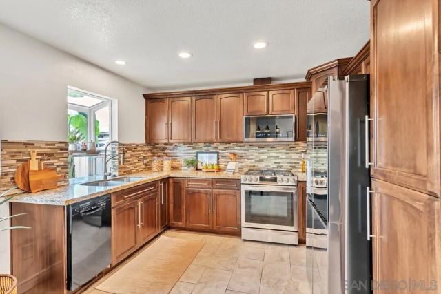370 Wisconsin Ave, El Cajon, CA 92020