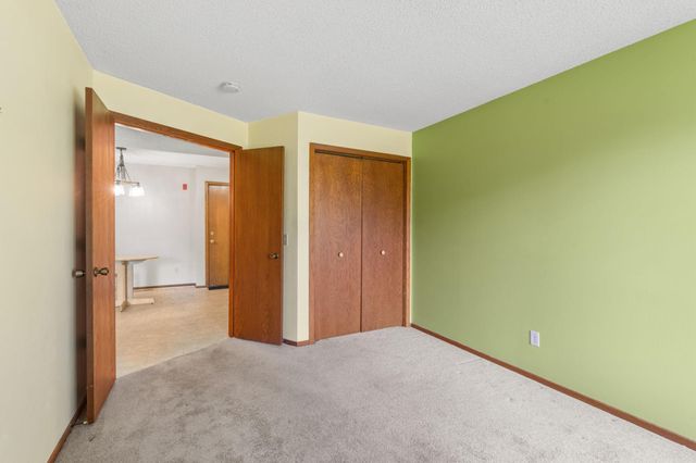 4165 Hilltop Point 105, Eagan, MN 55123