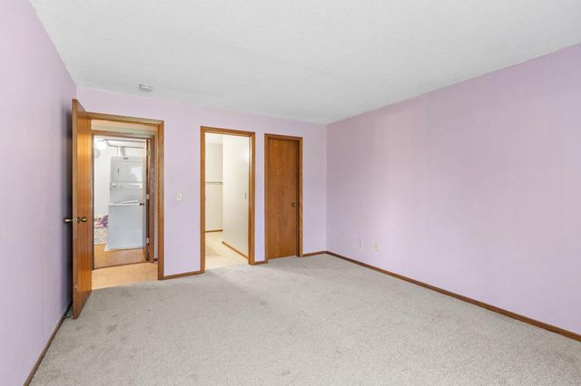 4165 Hilltop Point 105, Eagan, MN 55123