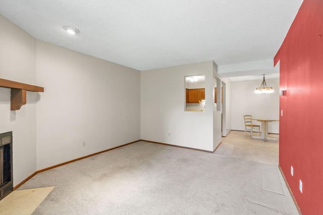 4165 Hilltop Point 105, Eagan, MN 55123