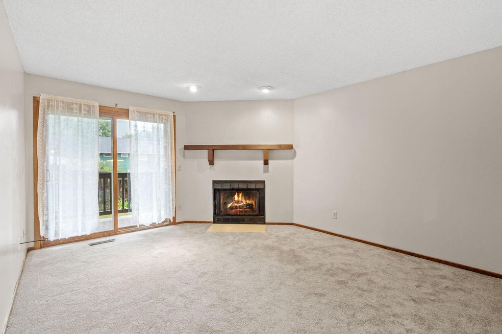 4165 Hilltop Point 105, Eagan, MN 55123 — photo 2