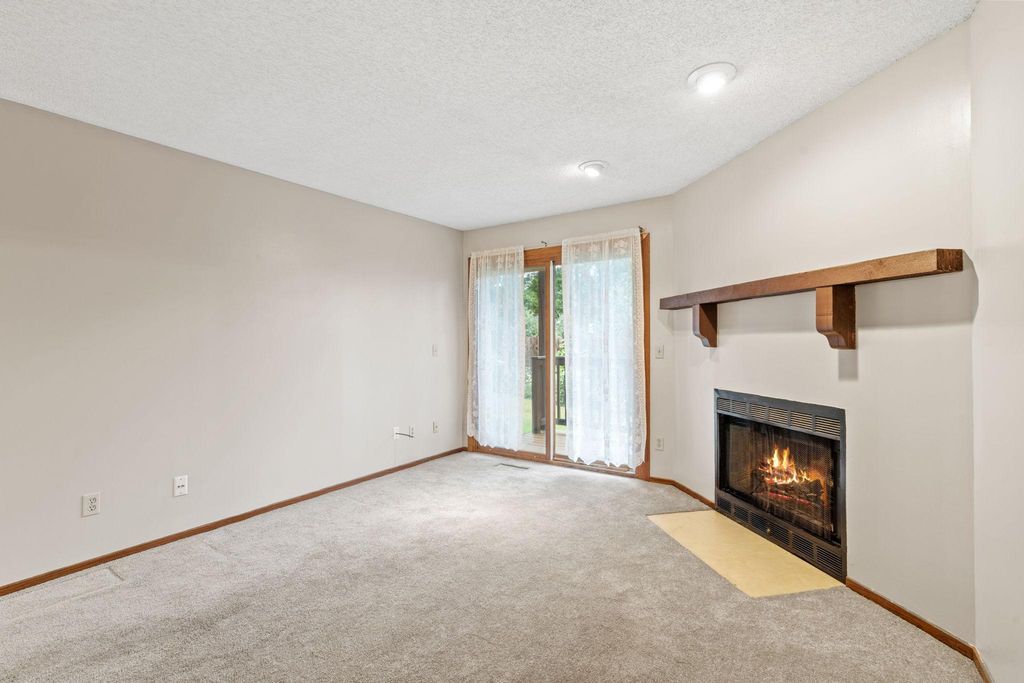 4165 Hilltop Point 105, Eagan, MN 55123 — photo 3