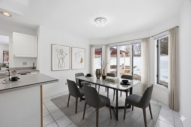 19N963 Manito Trail, Algonquin, IL 60102