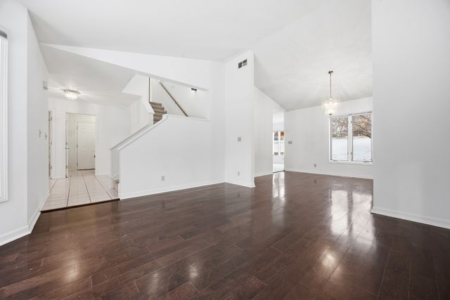 19N963 Manito Trail, Algonquin, IL 60102