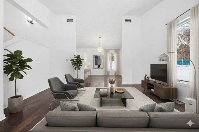 19N963 Manito Trail, Algonquin, IL 60102