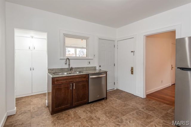 6444 Plateau Avenue, St Louis, MO 63139