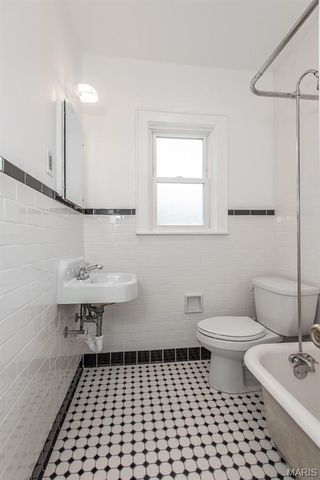 6444 Plateau Avenue, St Louis, MO 63139