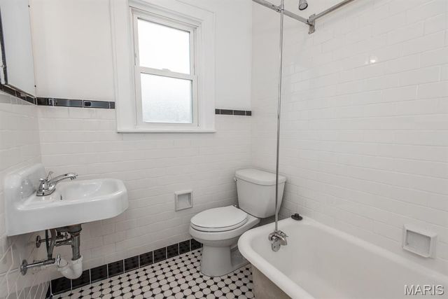 6444 Plateau Avenue, St Louis, MO 63139