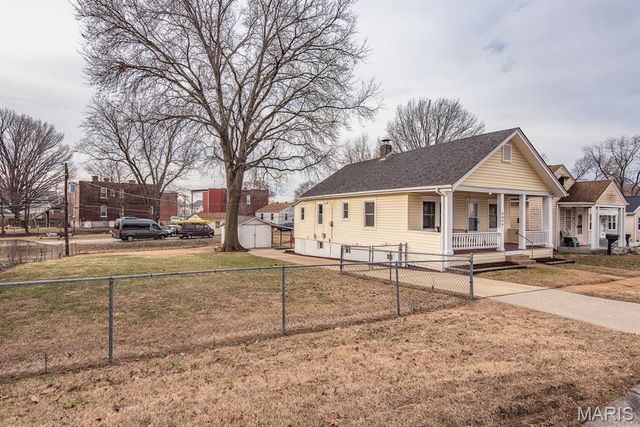 6444 Plateau Avenue, St Louis, MO 63139