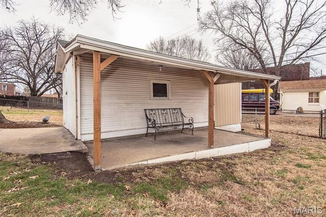 6444 Plateau Avenue, St Louis, MO 63139