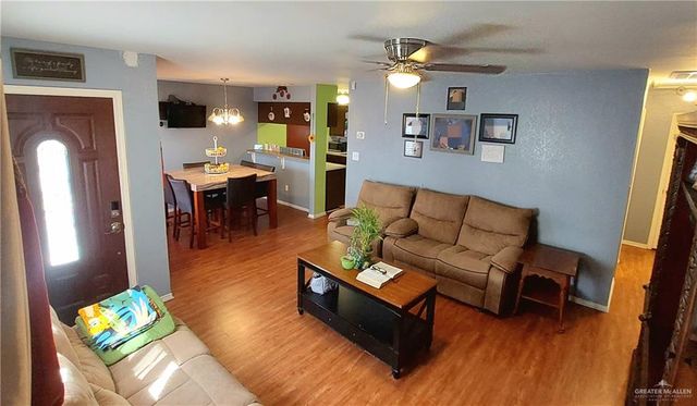 1137 Julissa Drive, Los Fresnos, TX 78566