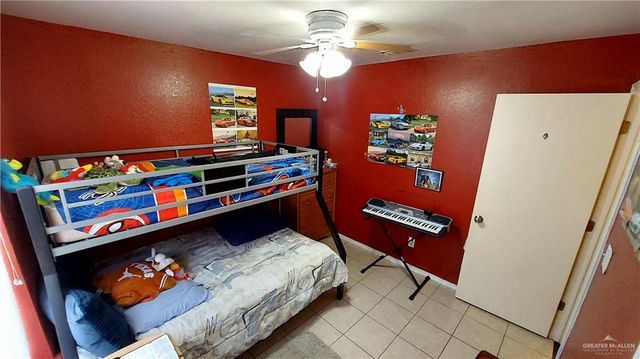 1137 Julissa Drive, Los Fresnos, TX 78566