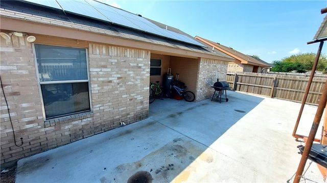 1137 Julissa Drive, Los Fresnos, TX 78566