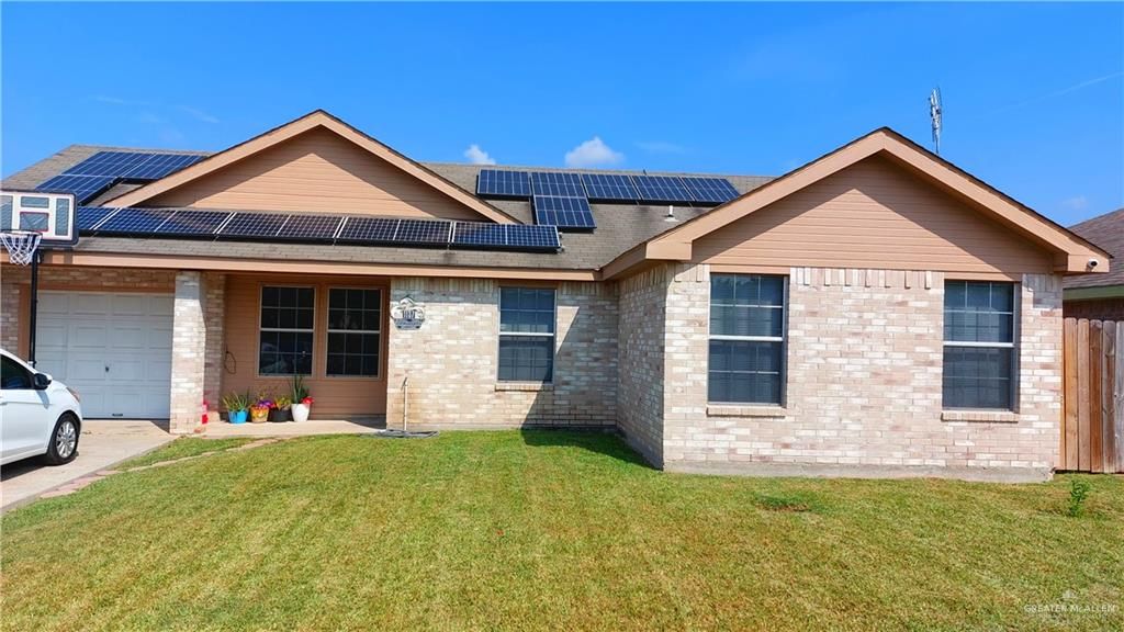 1137 Julissa Drive, Los Fresnos, TX 78566