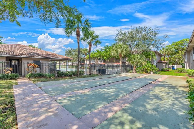 8800 Royal Palm Boulevard 204-1, Coral Springs, FL 33065