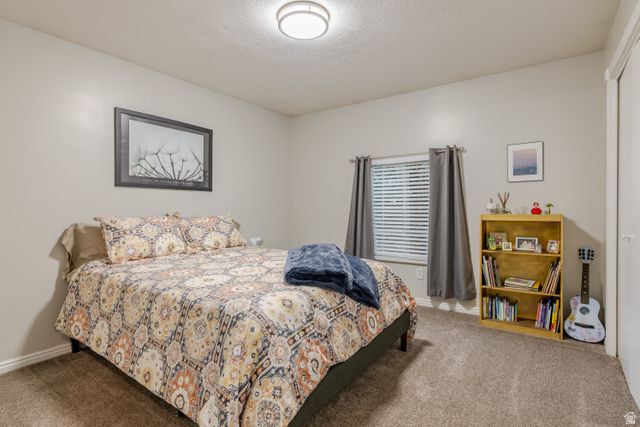 2894 N VIEWCREST CIR, North Logan, UT 84341