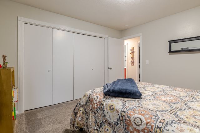 2894 N VIEWCREST CIR, North Logan, UT 84341