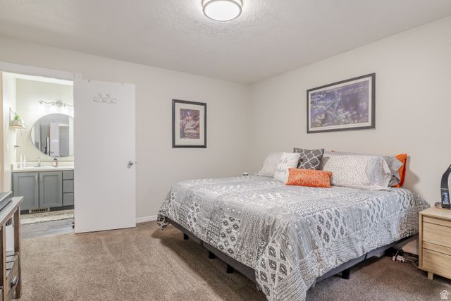 2894 N VIEWCREST CIR, North Logan, UT 84341