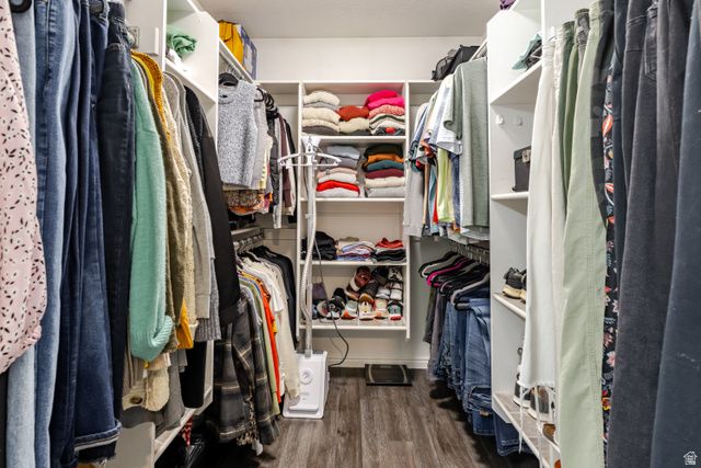 2894 N VIEWCREST CIR, North Logan, UT 84341