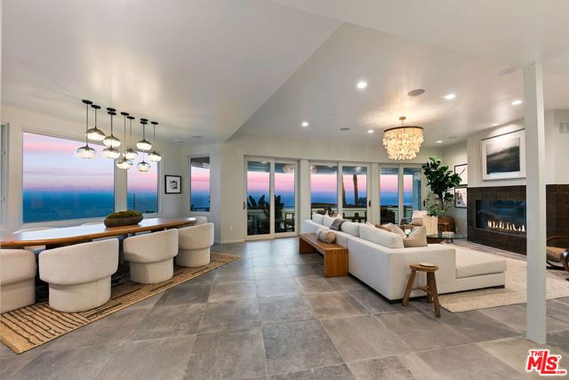 31558 Victoria Point Road, Malibu, CA 90265