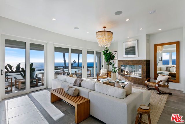 31558 Victoria Point Road, Malibu, CA 90265