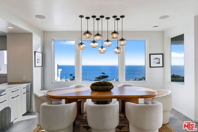 31558 Victoria Point Road, Malibu, CA 90265