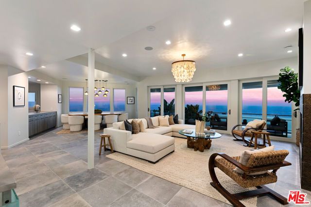 31558 Victoria Point Road, Malibu, CA 90265