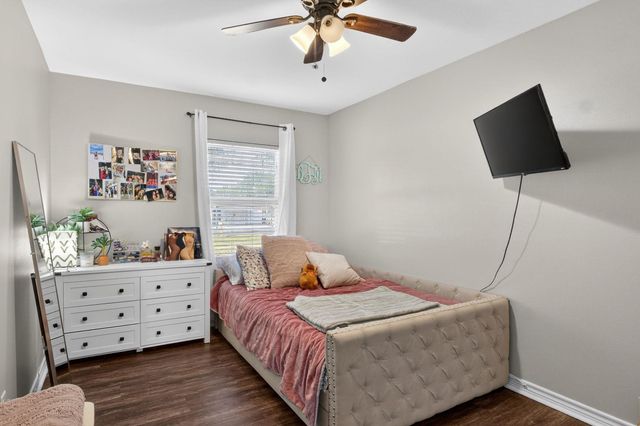 316 Linda, Bridge City, TX 77611