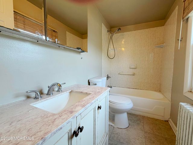 13 Willow Street, Red Bank, NJ 07701