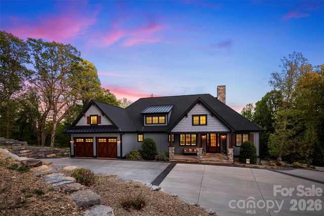 231 Tower Circle, Hendersonville, NC 28739