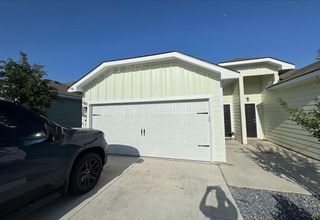 3414 Scott CIR, Seguin, TX 78155