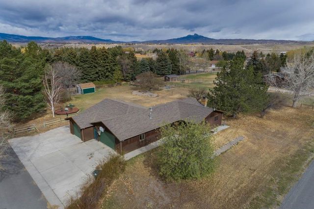215 44th St N, Cody, WY 82414 property photo