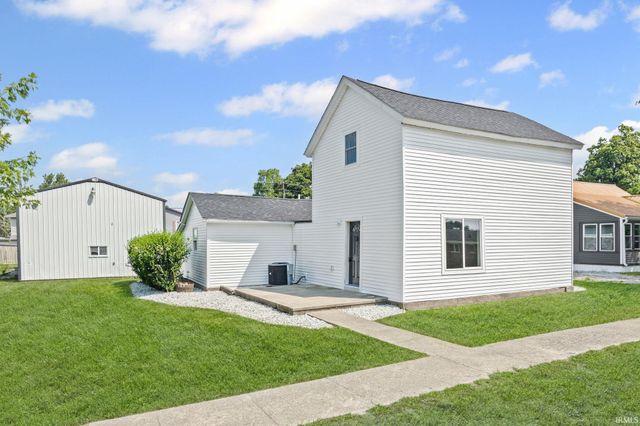 114 E North Street, Remington, IN 47977