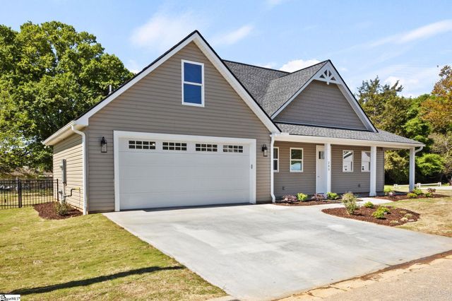 203 Delano Avenue, Greer, SC 29650