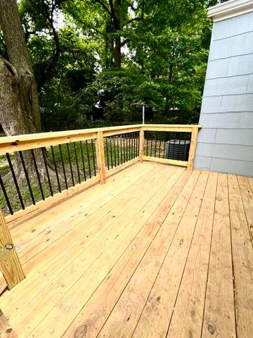 1607 N Kentwood Avenue, Springfield, MO 65803