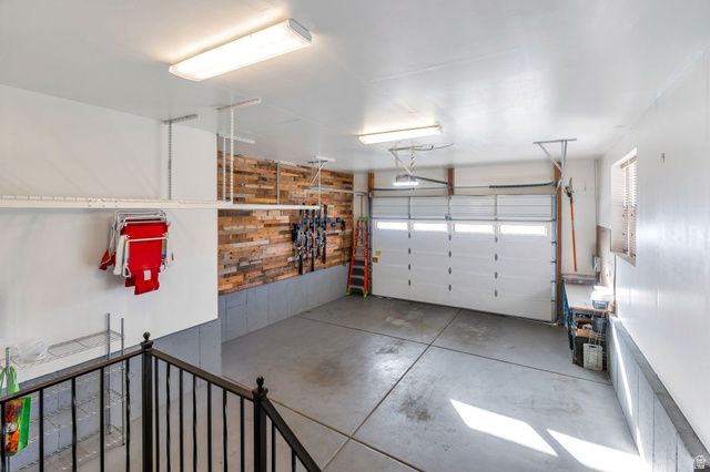 1052 S COVE DR, Springville, UT 84663