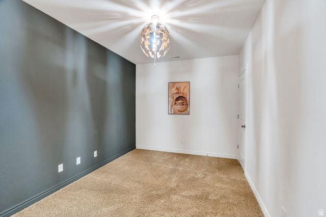 1052 S COVE DR, Springville, UT 84663