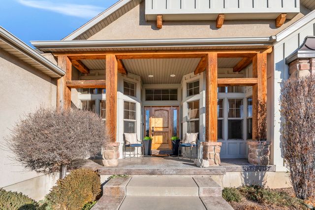 1052 S COVE DR, Springville, UT 84663