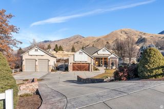 1052 S COVE DR, Springville, UT 84663