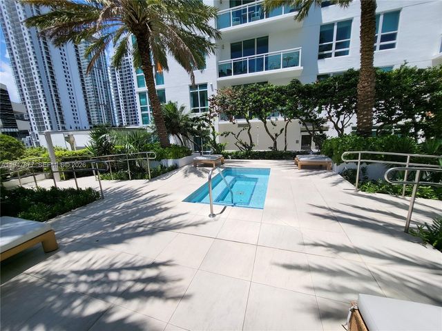 951 Brickell Ave 1110, Miami, FL 33131