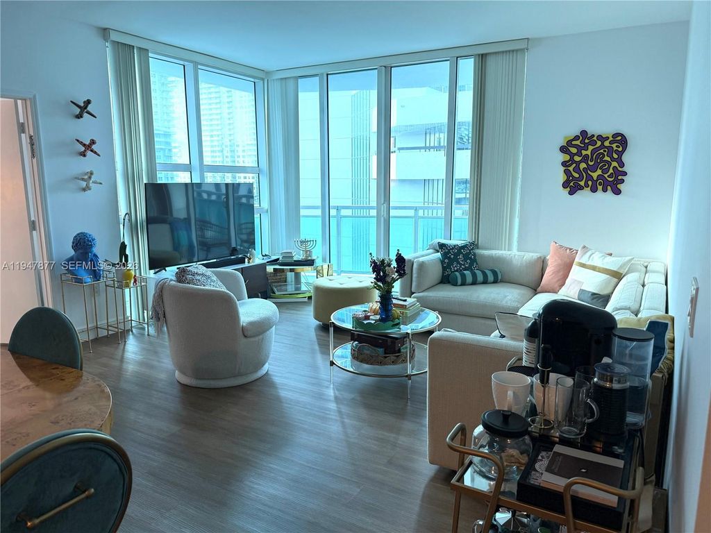 951 Brickell Ave 1110, Miami, FL 33131