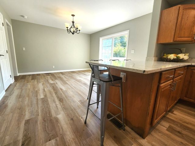 704 Brattleboro Rd, Bernardston, MA 01337